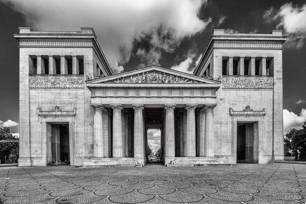 Propyläen am Königsplatz